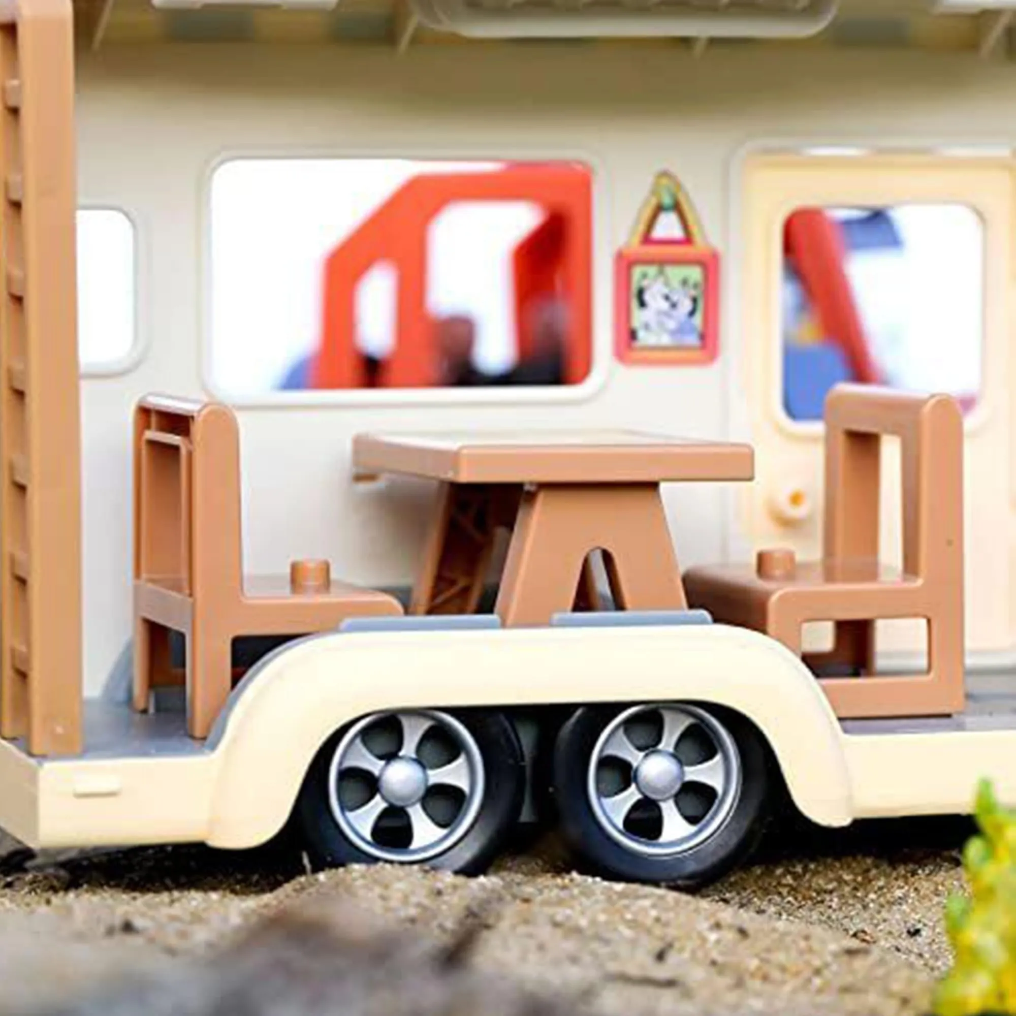 Bluey Caravan Adventure Playset | Includes Jean Luc Figure