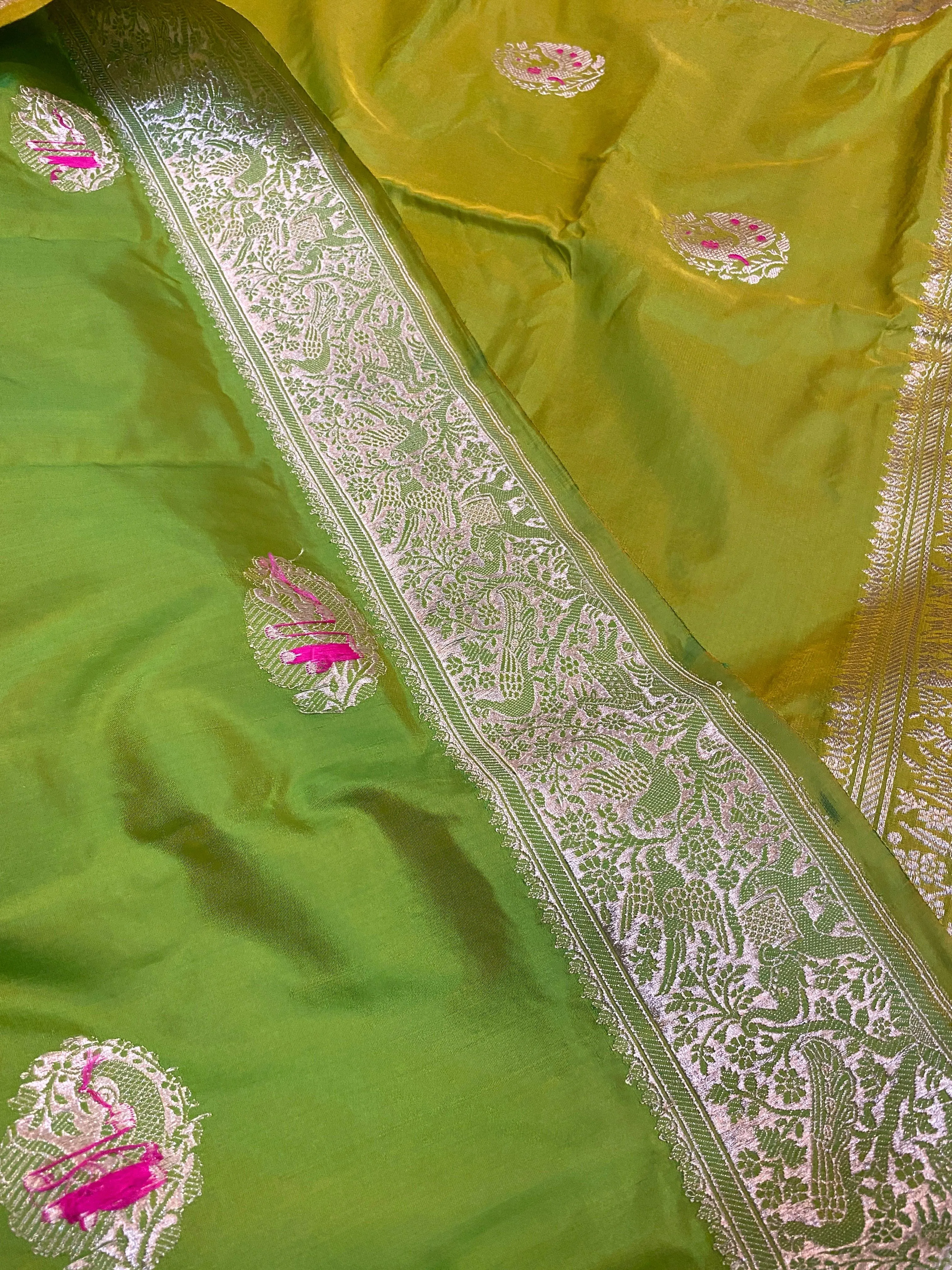 Charming Green Kadhwa Handloom Shikargaah Pure Silk Banarasi Sari