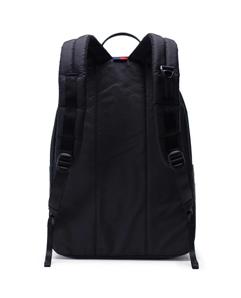 Classic Backpack XL Black Studio