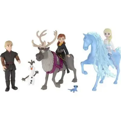 Disney Frozen Fashions & Friends Set with 3 Dolls, 4 Friend Figures and 4 Fashions