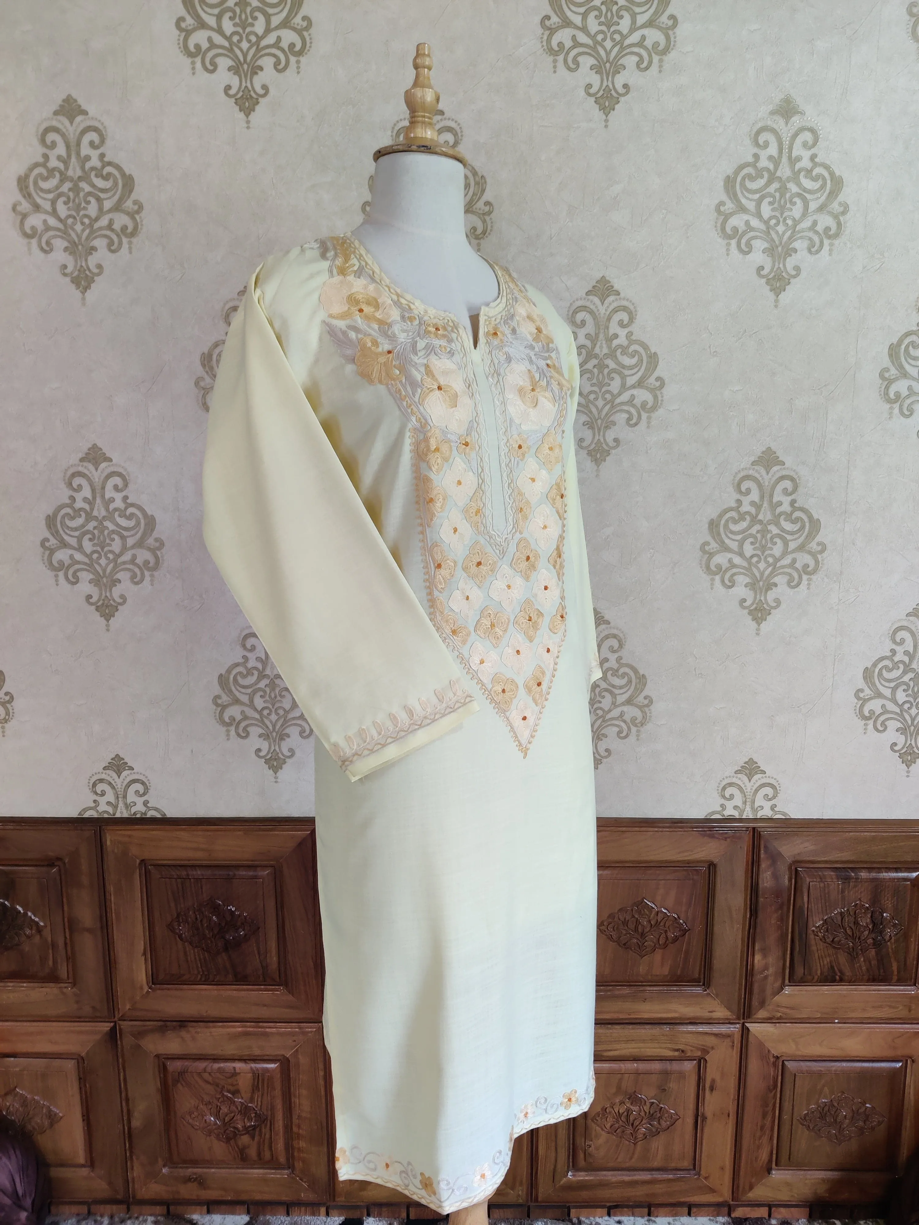 Elegant Cream Aari Embroidered Kurti