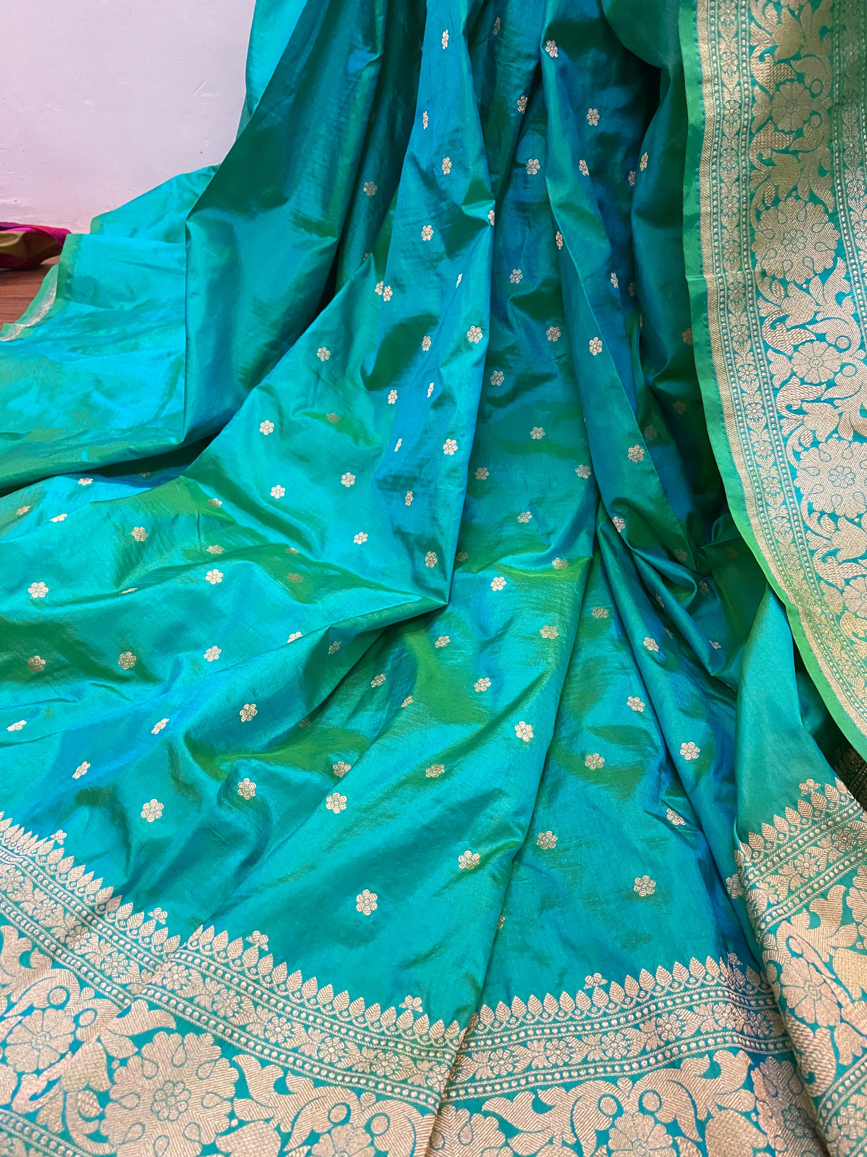 Green Pure Silk Traditional Banarasi Saree with Kadhwa Butis