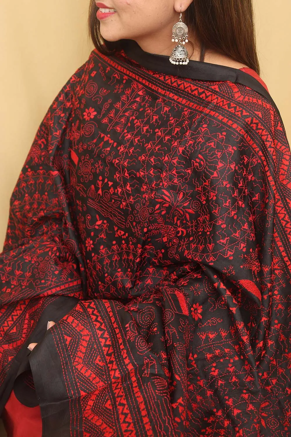 Hand-Embroidered Kantha Silk Dupatta with Warli Design