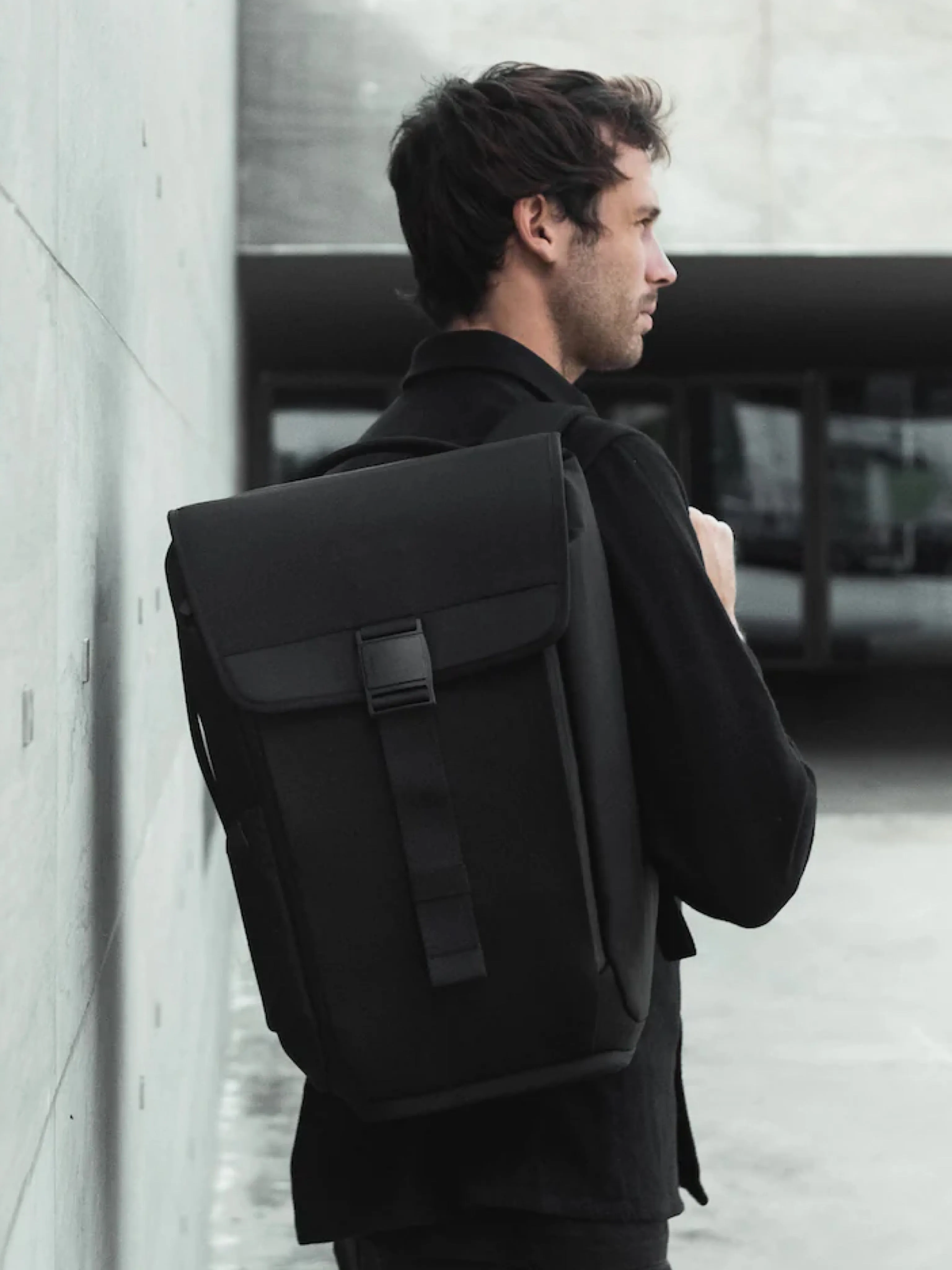 Modern Dayfarer DAYFARER Backpack Black