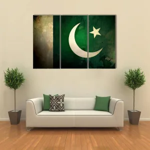 Pakistan Flag On Grunge Texture Canvas Wall Art