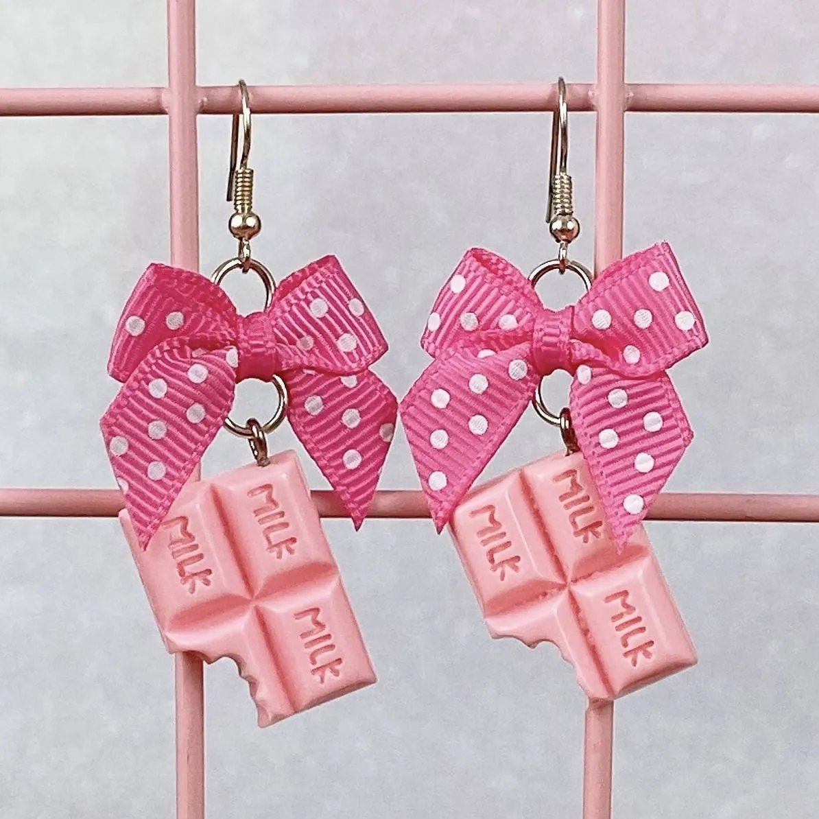 Pink Chocolate Earrings (5 Colors)