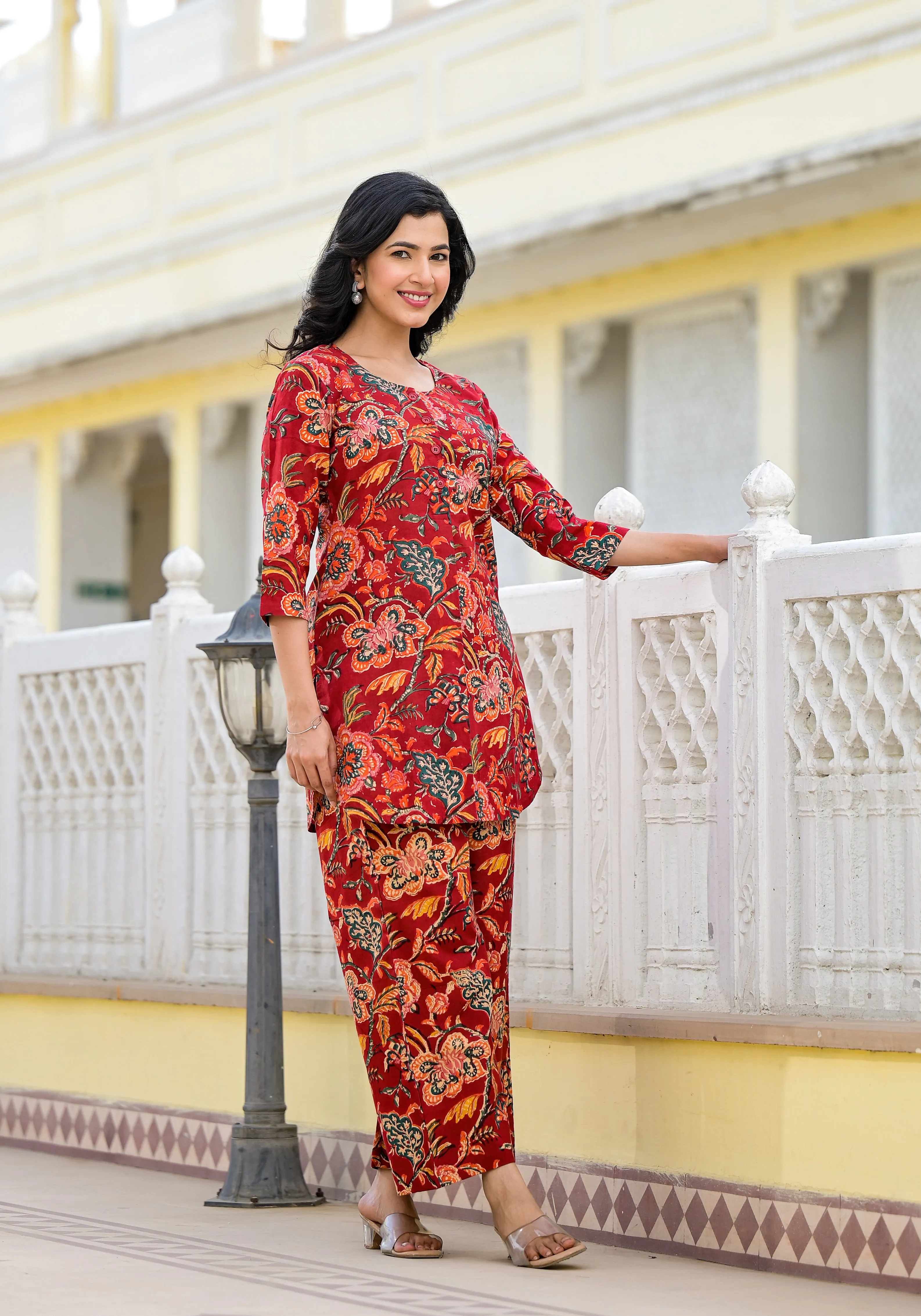 Rosheen Red Floral Cord set