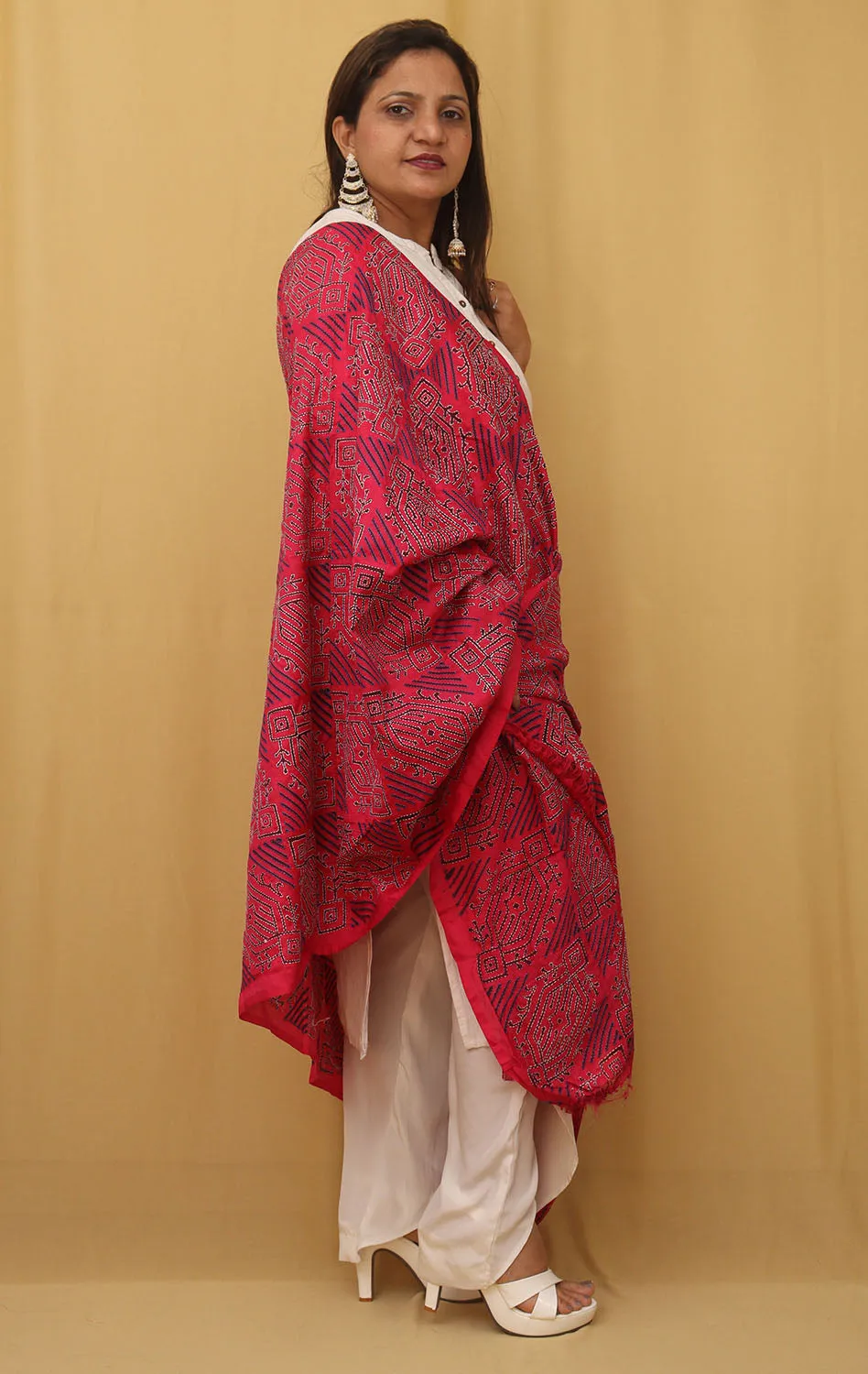 Stunning Pink Kantha Silk Dupatta with Hand Embroidery - Perfect for Any Occasion!