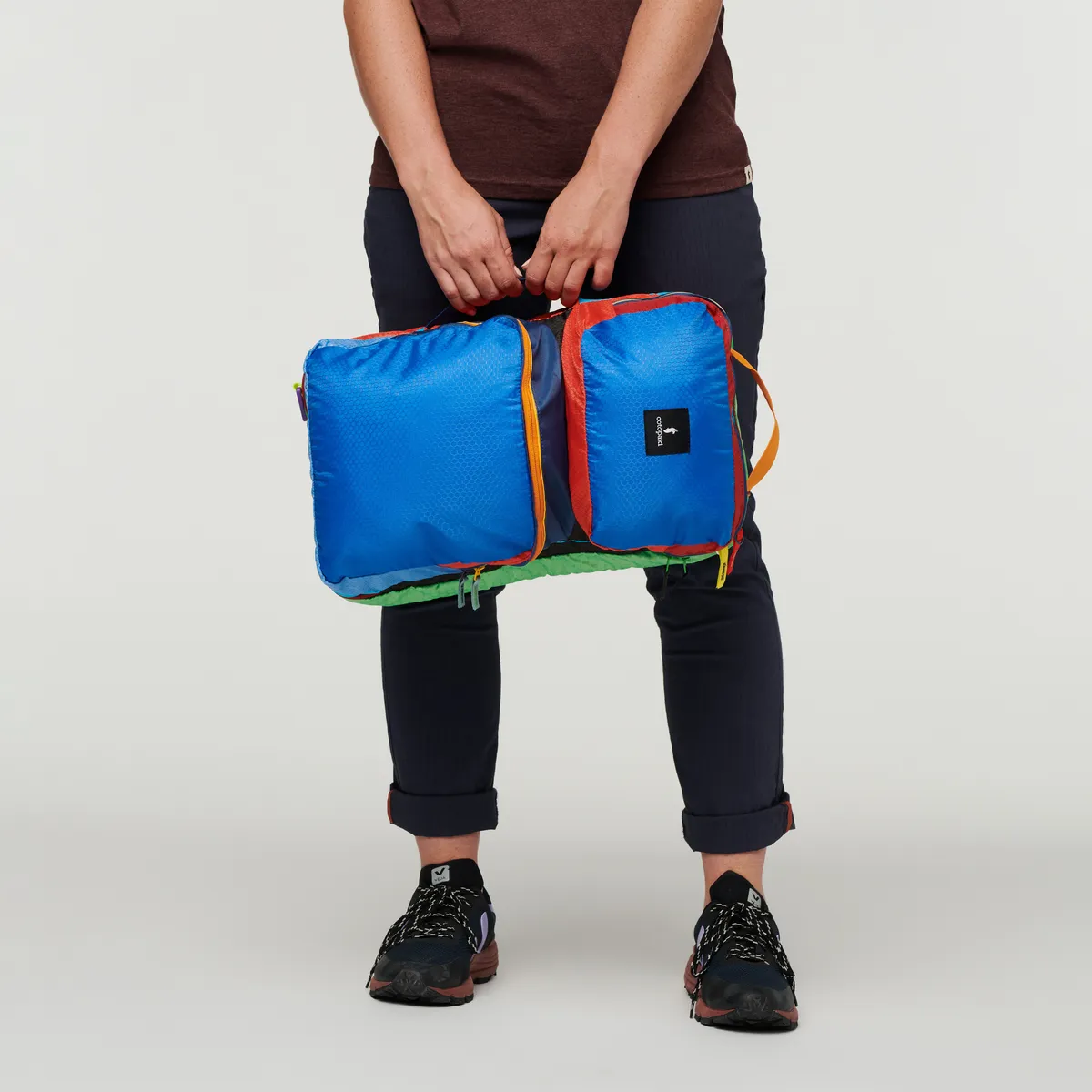 Tasra 16L Travel Pack - Del Día