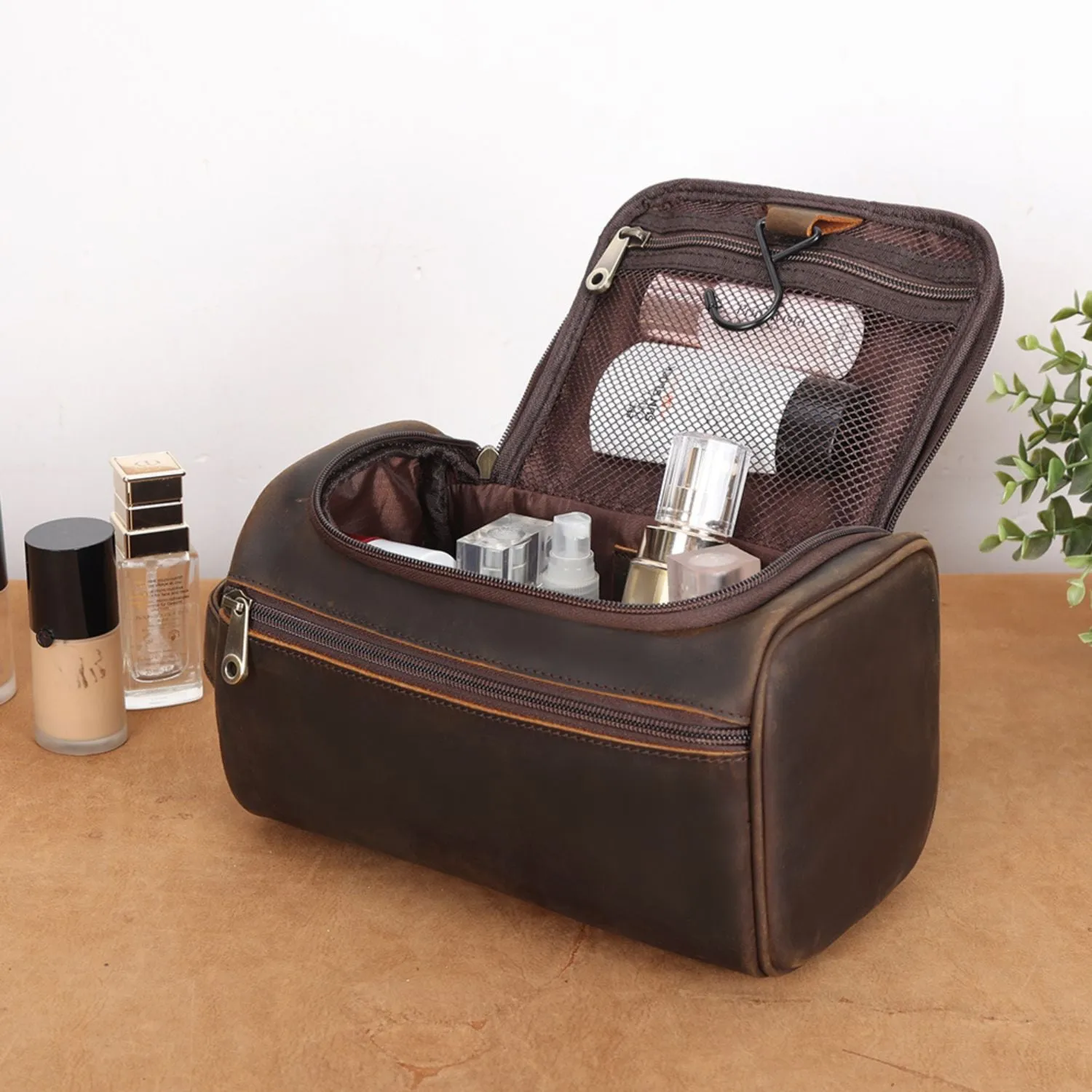 The High Plains - Leather Toiletry Bag