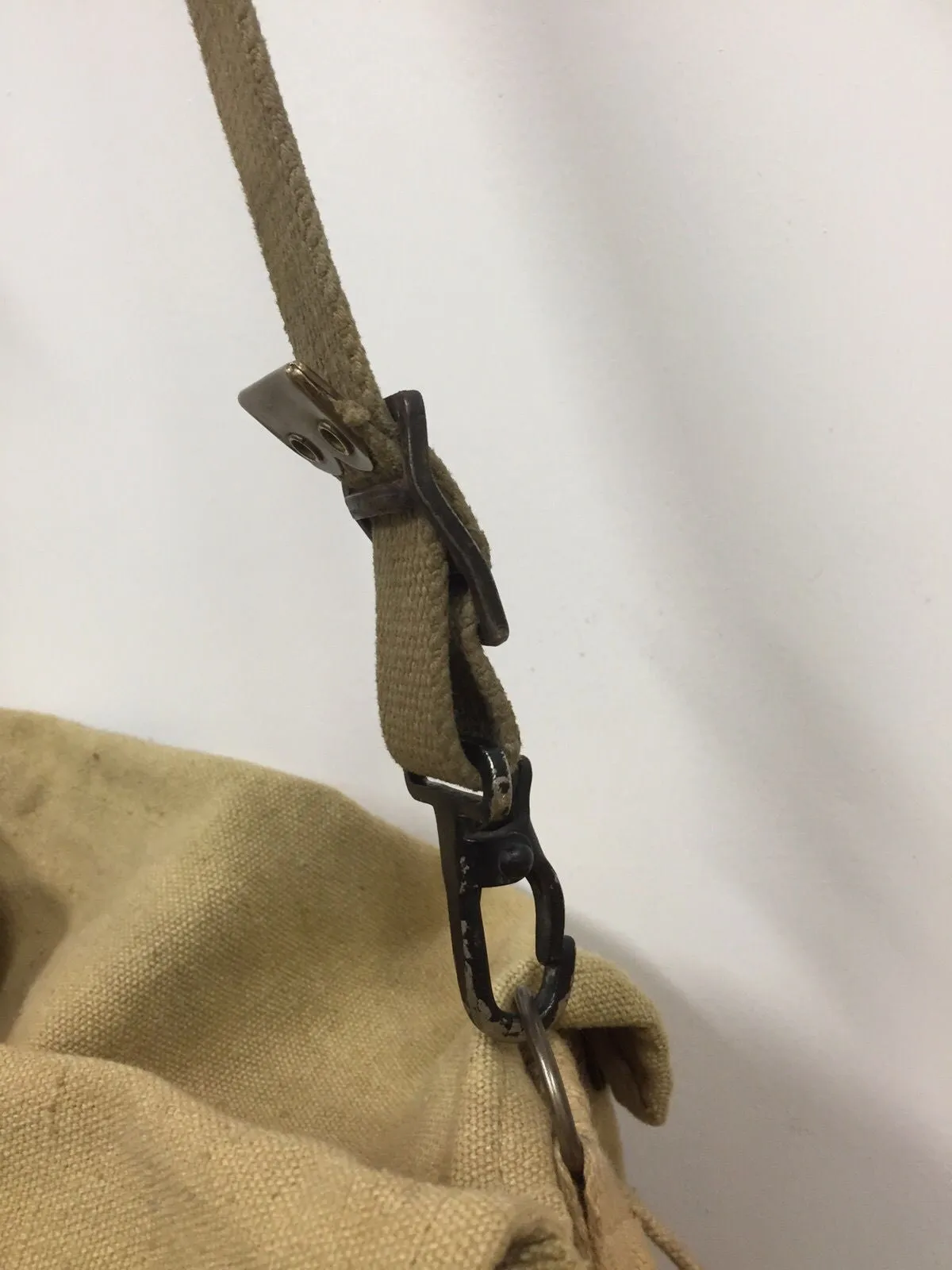 VINTAGE CANVAS SHOULDER STRAP