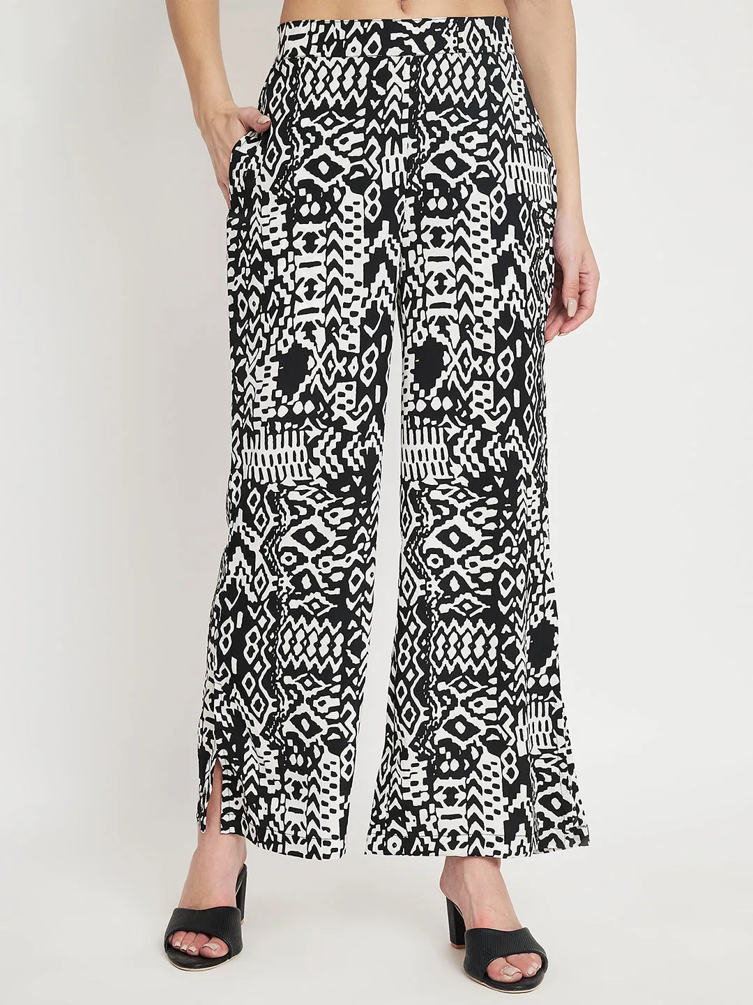 Women Abstract Printed Mid-Rise Flared Wide Leg Trouser