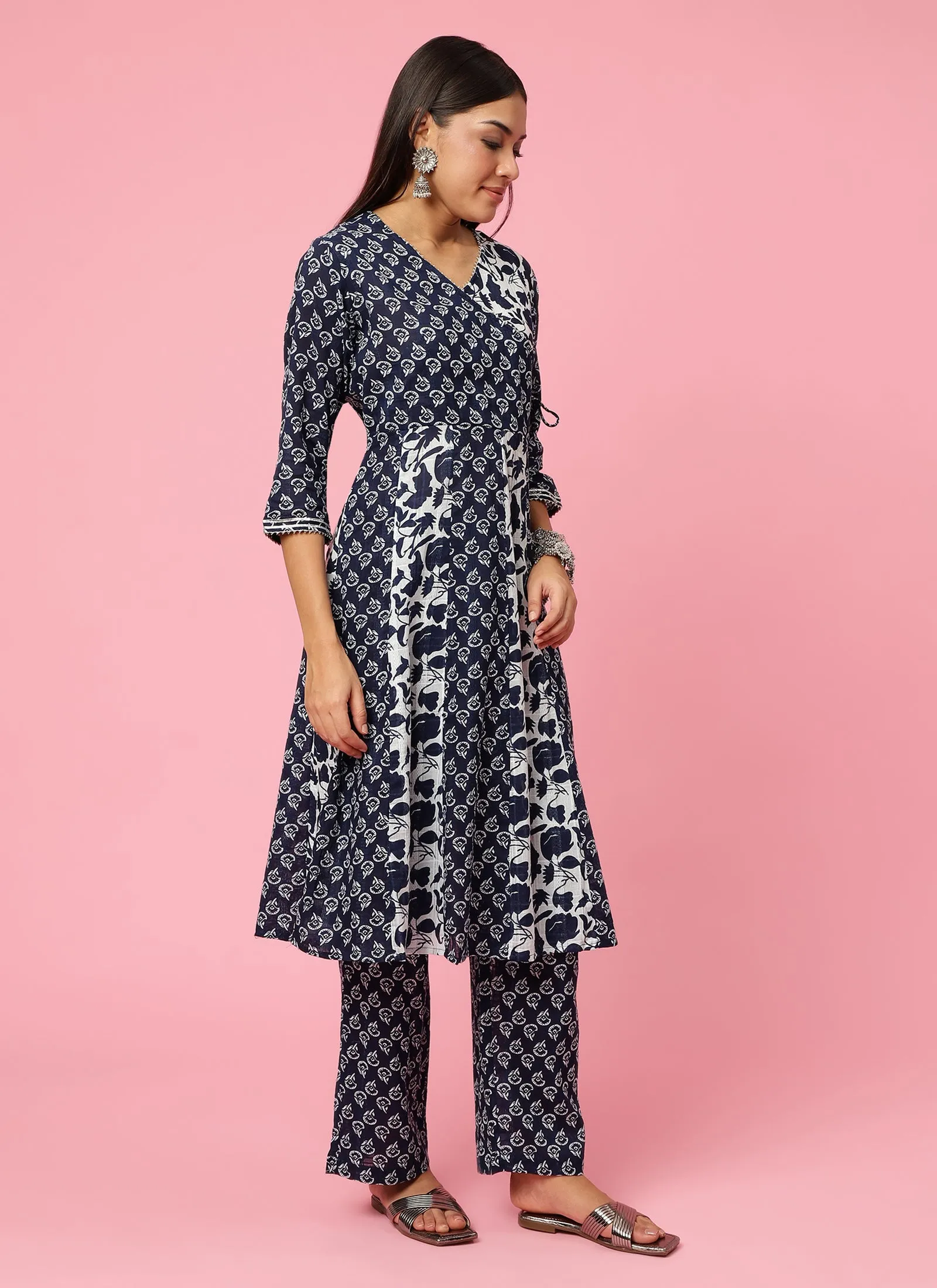 Women Navy Blue Floral Printed Kurta Comfort Pant Dupatta