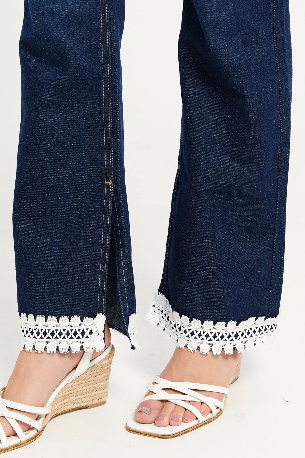 Women Navy Denim With Embroidered Detailing Jeans